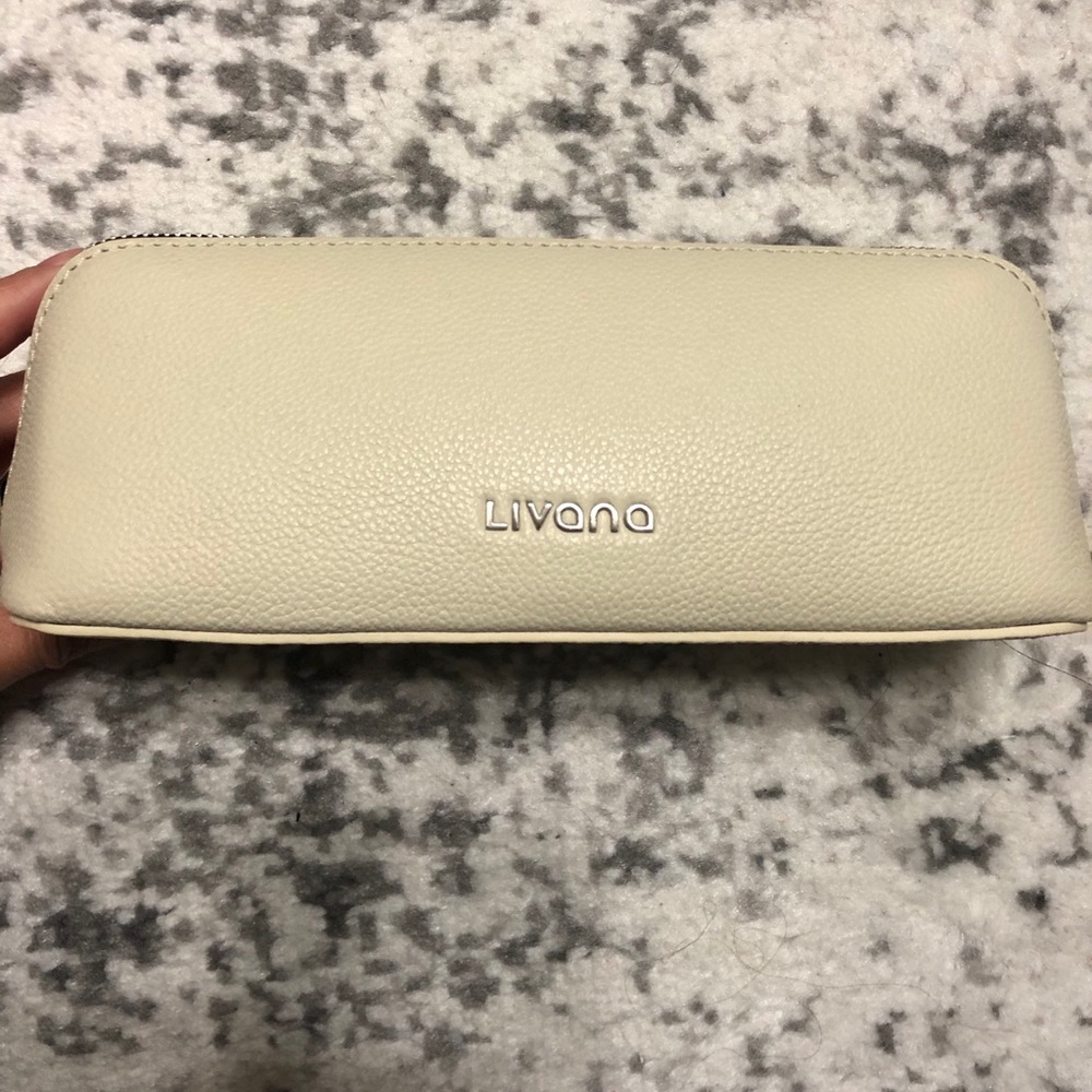 Livana PerfectTemp Leather Cosmetic CaseMinimalist